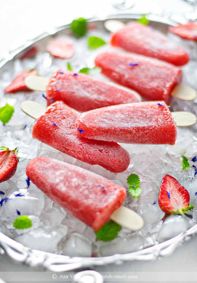Strawberry & Champagne Popsicles